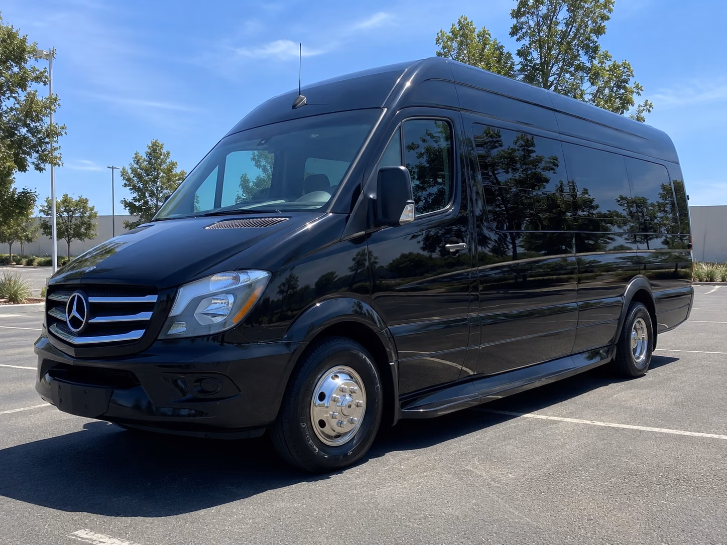20 passenger sprinter van